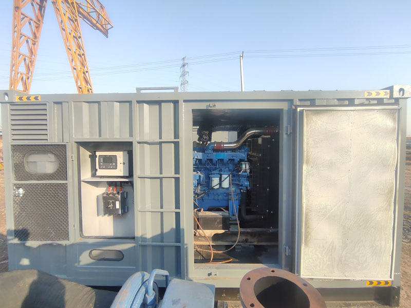 滨海柴油发电机组的机油多久更换一次比较合适？